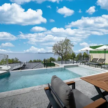 וילה Sleeps 2 Modern With Private Pool Awz 272 פאטהיה