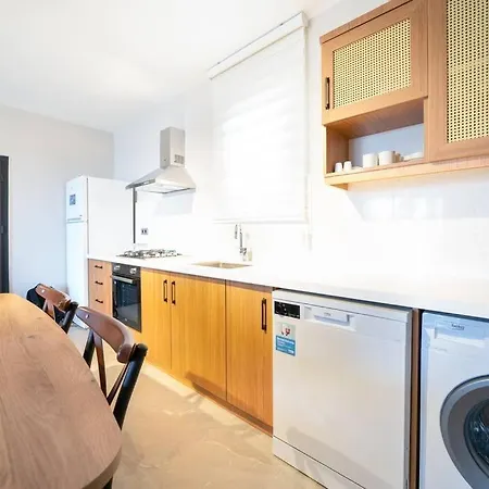Sleeps 2 Modern With Private Pool Awz 272 וילה